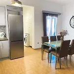 Dom wakacyjny Golden View House Pera Gyalos