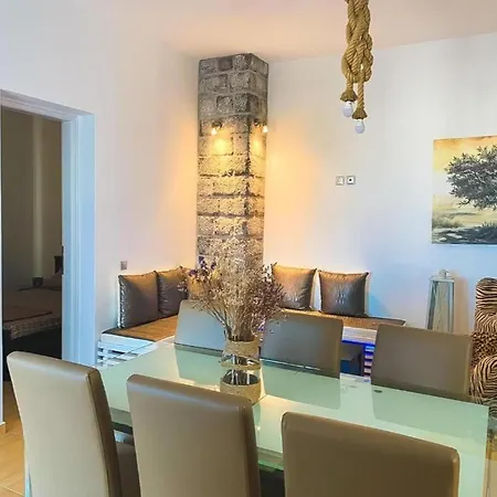 Prázdninový dům Golden View House
