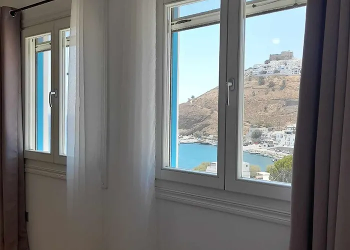 Golden View House Dom wakacyjny Pera Gyalos