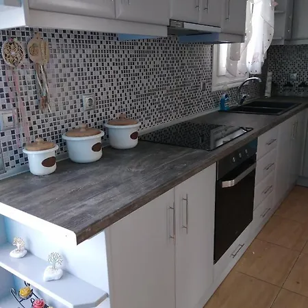 Golden View House Pera Gyalos