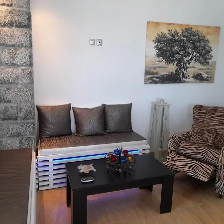 Golden View House 別荘