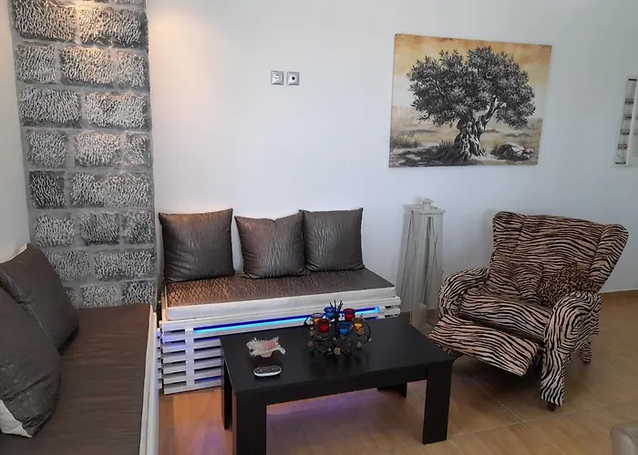 Golden View House 別荘