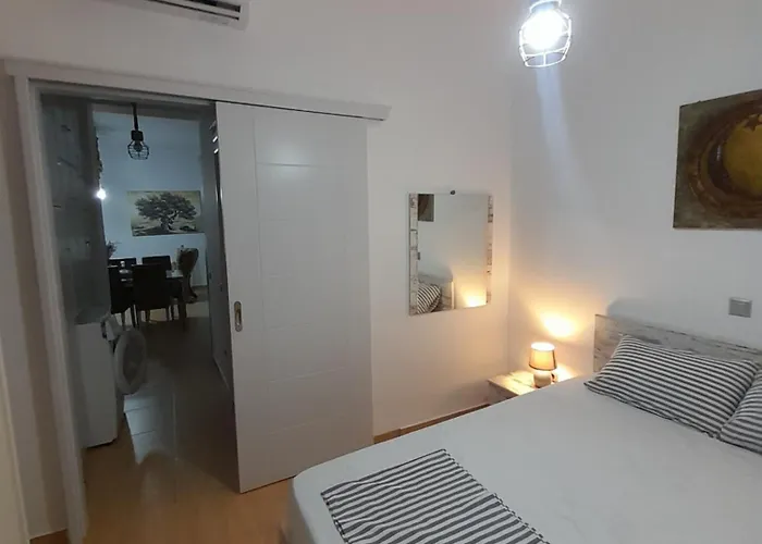 Golden View House بيت للعطل Pera Gyalos